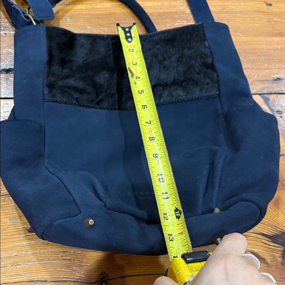 LIEBESKIND BERLIN Navy Blue Suede Leather With Calf Hair Shoulder Vintage Bag - Picture 4 of 10